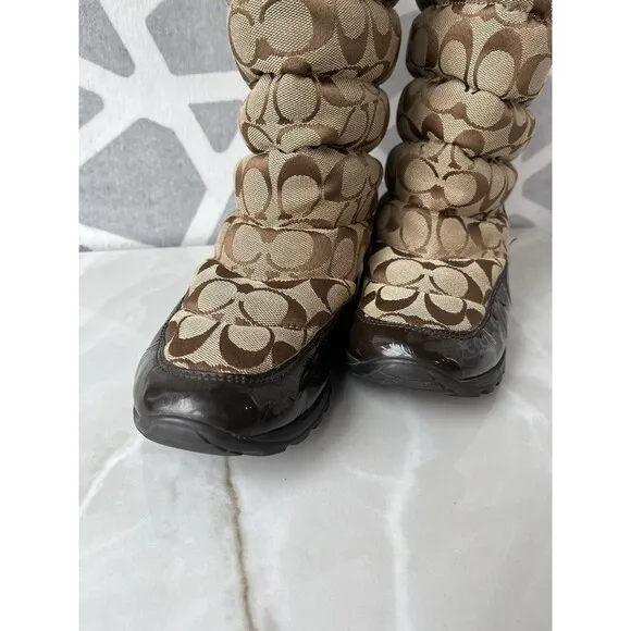 Coach Jordy Snow Boots Insulated Quilted Mid Calf 8 B Logo Flat