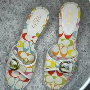 Coach Perry multicolor “CC” logo wedges sz 8.5 EUC