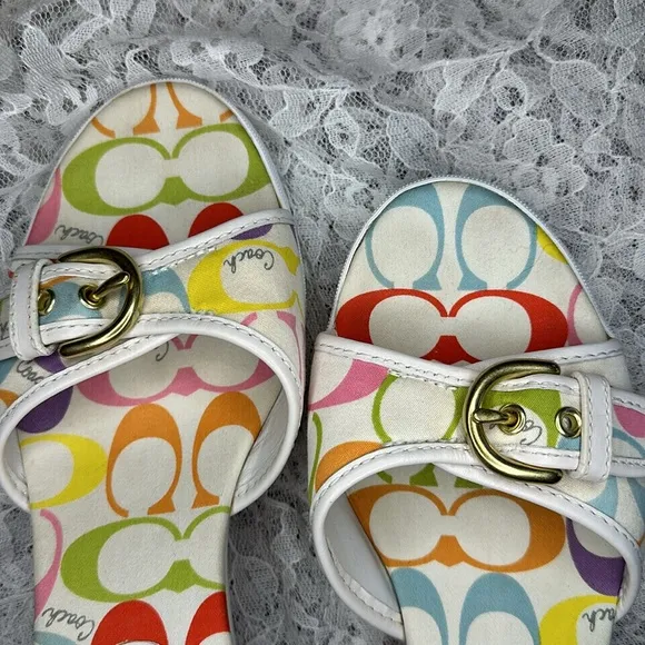 Coach Perry multicolor “CC” logo wedges sz 8.5 EUC