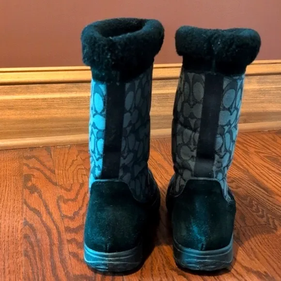 COACH - SHERMAN SUEDE SIGNATURE LOGO BLACK SMOKE WOMENS FLAT WINTER BOOTS