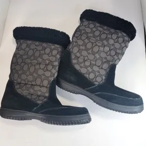 Coach Sherman Winter Boots Fleece Lined Black Suede Logo Print Booties US 9.5