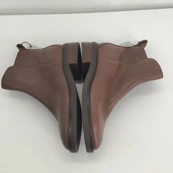Cole Haan Women’s River Chelsea Leather Waterproof Bootie NWT Brown Size 5.5