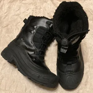Columbia Bugaboot Celsius black omniheat waterpoof winter snow boots
