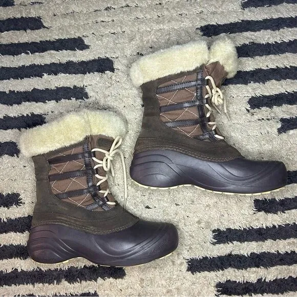 Columbia Sierra Summette brown insulated winter snow boots women’s shoe size 7