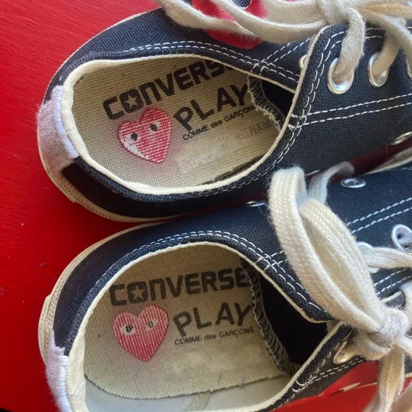 Comme De Garcons Play x Converse Black Low top size 5 iconic heart logo