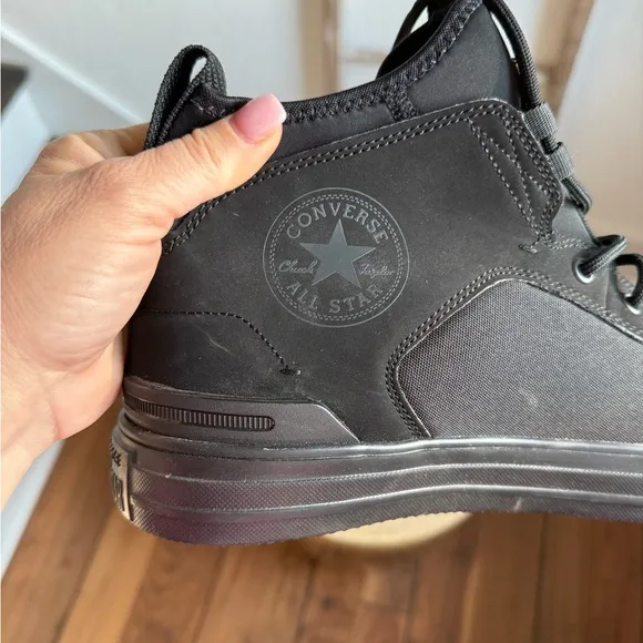 Converse All Star Chuck Taylor All Terrain High-Top Sneakers Sz: 13