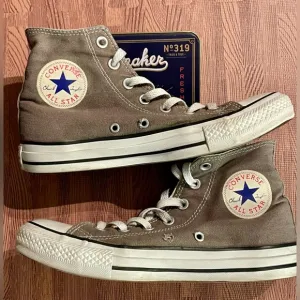 Converse All Star Chuck Taylor Shoes *Great Cond* Unisex Size Mens 6 ; Womens 8