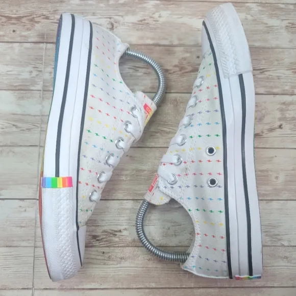 Converse All Star Rainbow Lightening Bolt Special Edition Unisex Women's Size 7
