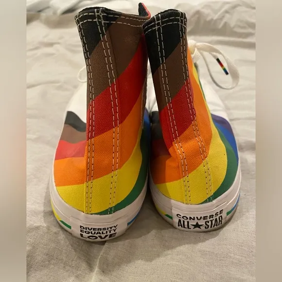 Converse Chuck Taylor All Star High Pride White rainbow shoes sneakers size 9.5