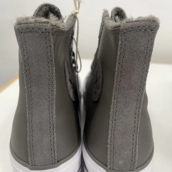 Converse Chuck Taylor All Star‎ Lift Platform Leather &amp; Sherpa Shoes- A05511C