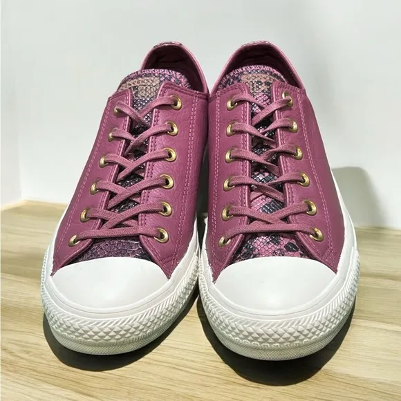 Converse Chuck Taylor All Star OX Wine Ted 56170C Sneaker Shoes Size 10.