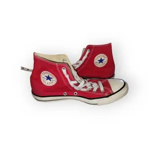 Converse Chuck Taylor Red Canvas High Tops Skate M 11 / W 9 Sports Classic