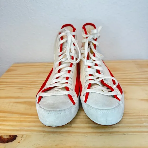 Converse Chuck Taylor Sasha Vintage Sneakers in Red and White Women's 8
