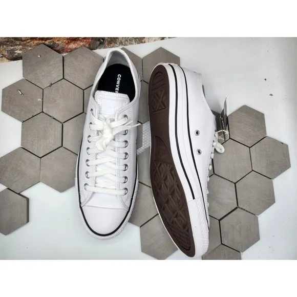 Converse Men's Sz 11 Chuck Taylor All Star LUXE LEATHER Low Premium White