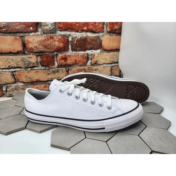 Converse Men's Sz 11 Chuck Taylor All Star LUXE LEATHER Low Premium White
