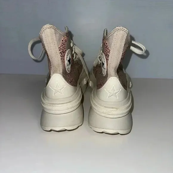 Converse Run Star Legacy CX Platform Cheetah Size 4.5 Kids / 6-6.5 Women’s