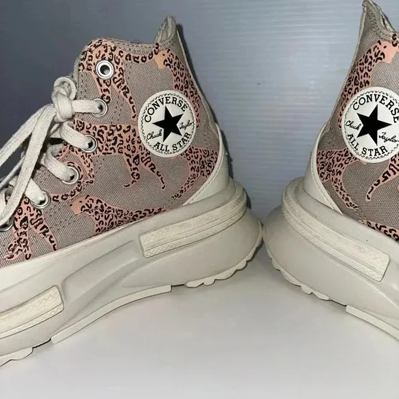 Converse Run Star Legacy CX Platform Cheetah Size 4.5 Kids / 6-6.5 Women’s