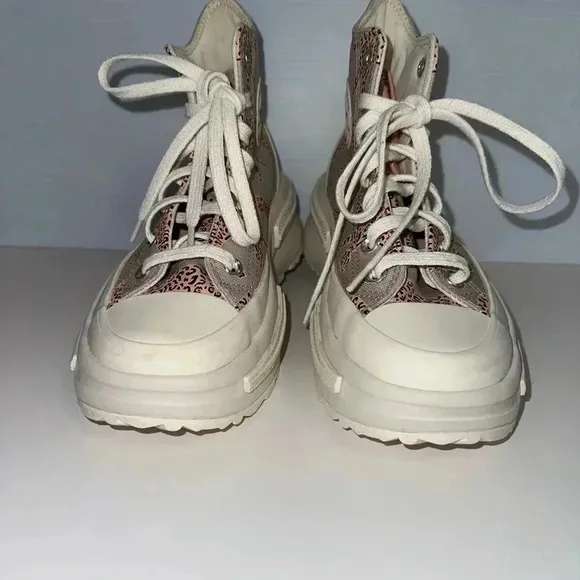 Converse Run Star Legacy CX Platform Cheetah Size 4.5 Kids / 6-6.5 Women’s