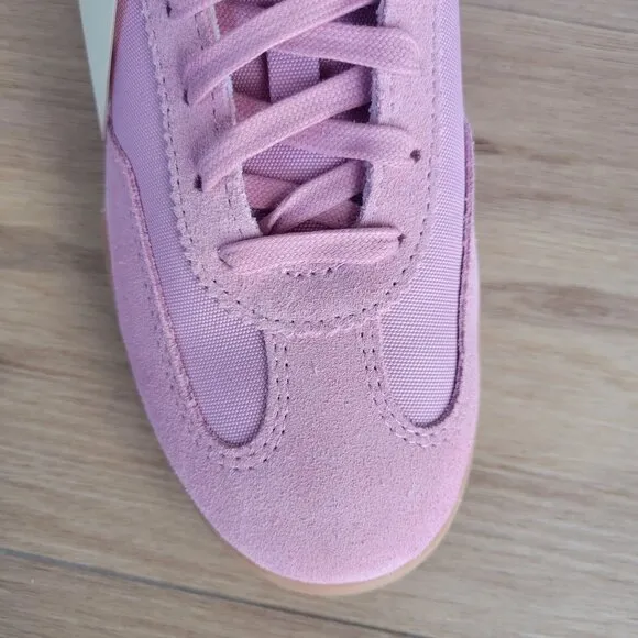 ⭐Converse Run Star Trainer Ox Size 7 Women's Casual Shoes Suede Pink A13362C New