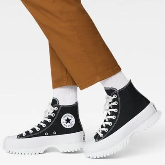 Converse Chuck Taylor All Star Lugged Hi-Top 2.0 Shoes in Black/White Canvas