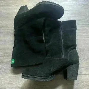 Cougar Marni Insulated Black Mid Calf Suede Zip Up Chunky Heel Boots Size 9M