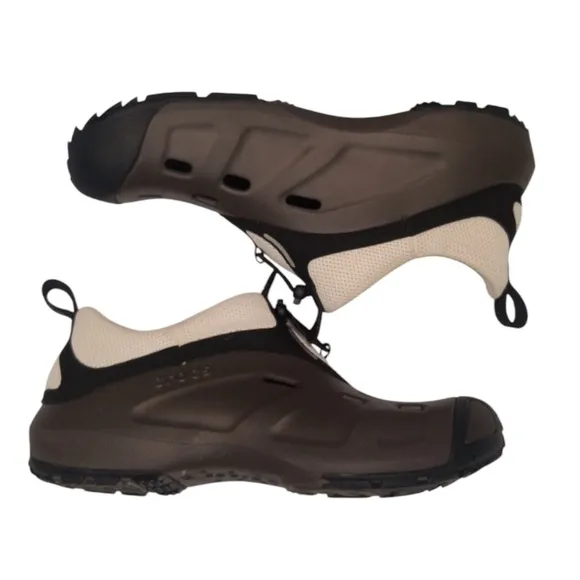 CROCS Brown Quick Trail Low Shoes Size 9 Mens 11 Womens