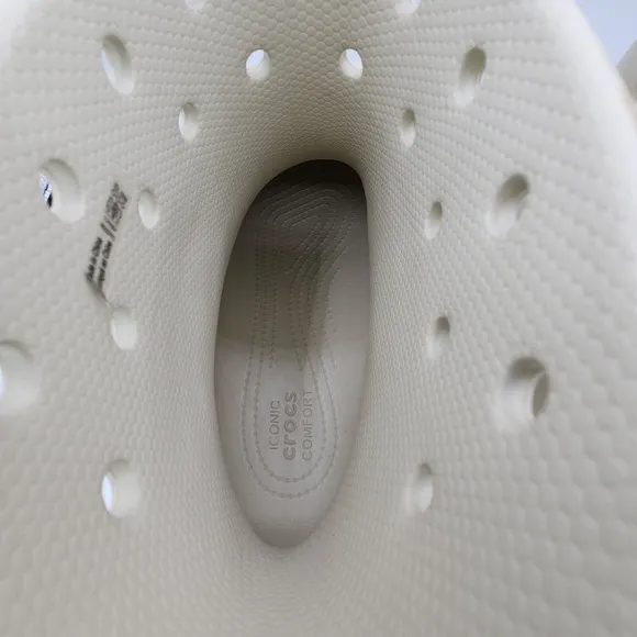 Crocs Classic Bone Waterproof Crush Rain Boots Mens 9 /Womens 11 New with Tag