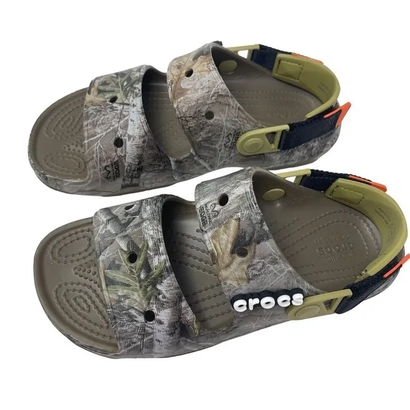 Crocs Men’s Size 7 Women’s 9 Realtree Edge All Terrain Camo Comfort Sandals