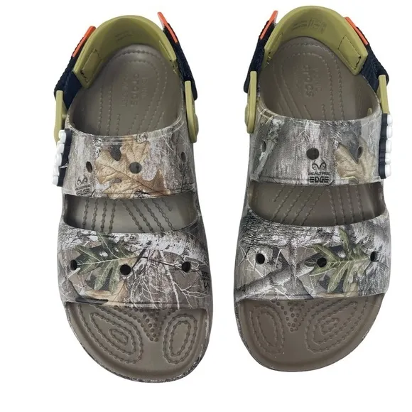 Crocs Men’s Size 7 Women’s 9 Realtree Edge All Terrain Camo Comfort Sandals
