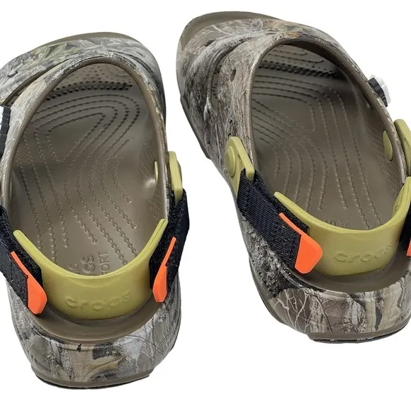 Crocs Men’s Size 7 Women’s 9 Realtree Edge All Terrain Camo Comfort Sandals