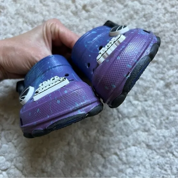 Crocs x Space Jam Basketball Tune Squad Classic All-Terrain Kids’ Clogs Shoes