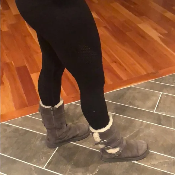 Cute Ugg boots-size 3