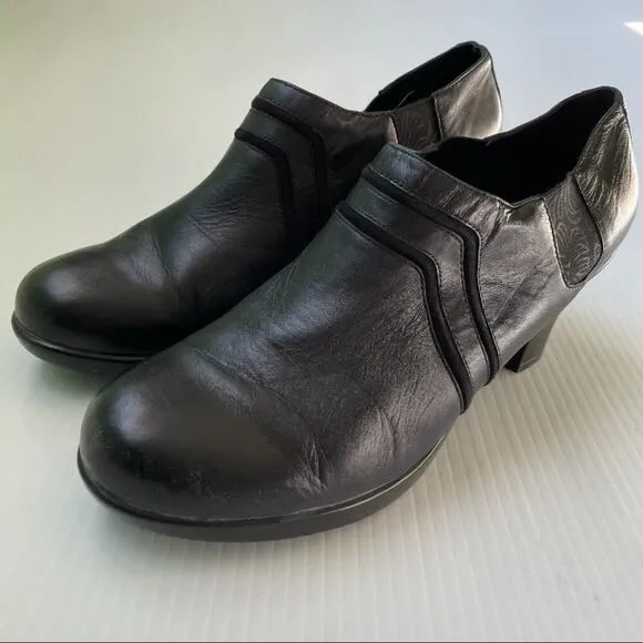 Dansko Banks pump heeled shoes