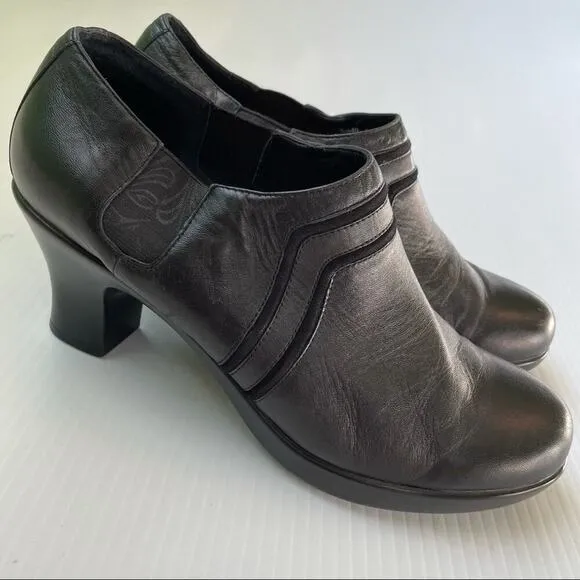 Dansko Banks pump heeled shoes