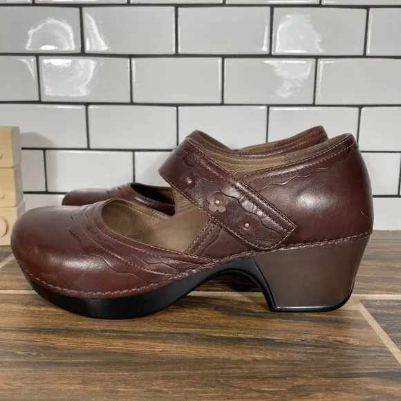 Dansko Harlow Womens Size EU 40 Shoes Brown Leather Mary Jane Comfort Clog