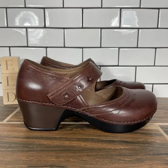 Dansko Harlow Womens Size EU 40 Shoes Brown Leather Mary Jane Comfort Clog