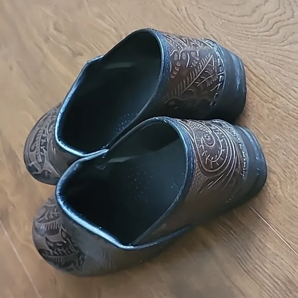 Dansko Women's Brown Clogs Size 41 Casual Comfort Quality Shoes