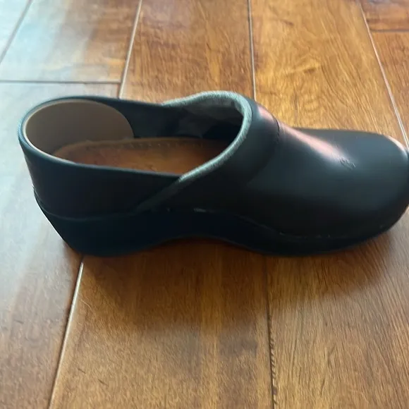 Dansko Women's Professional Clogs Shoes Slip On Comfort Black Size 38