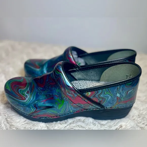 Dansko XP 20 Multi Color Iridescent Professional All Day Comfort Clogs Sz 11…