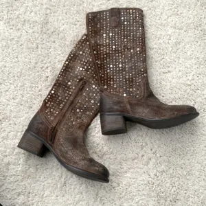 Diba True studded boot Browns What to do