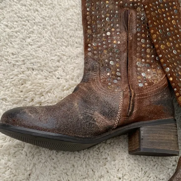 Diba True studded boot Browns What to do
