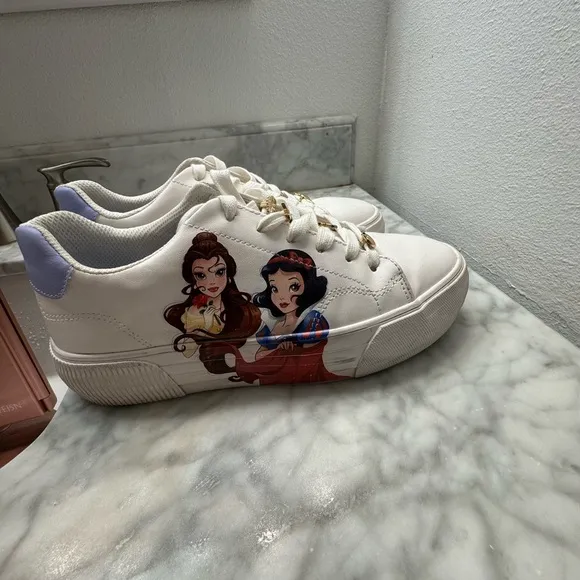 Disney Princess Bershka size 38 white sneakers. Shoes perfect for Disney .