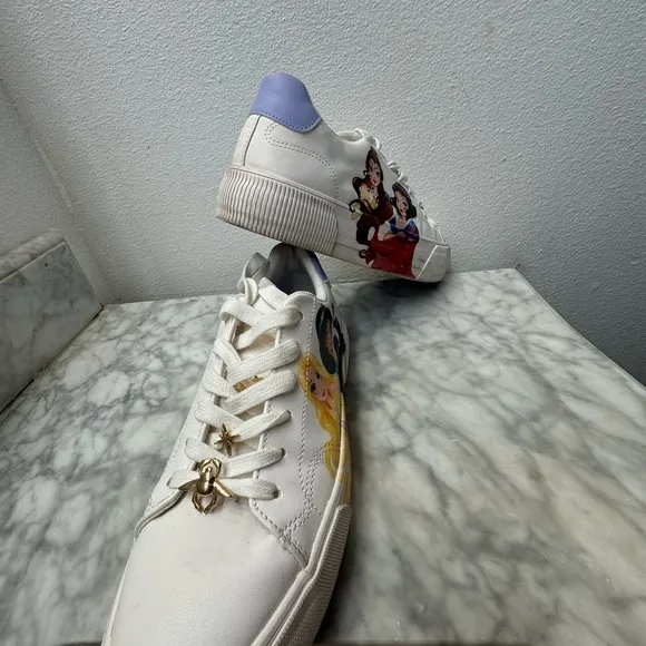 Disney Princess Bershka size 38 white sneakers. Shoes perfect for Disney .