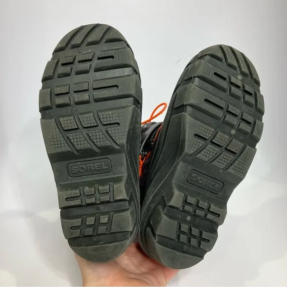 Disney x Sorel Frozen Olaf insulated winter boots black size 1