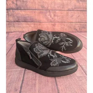 Donald Pliner Blk Suede Silver Rose Studded Whimsy Witch Sneaker 11M Embellished