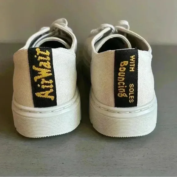 Dr. Doc Marten's Dante Canvas Low Top Sneaker Women 9 Oxfords Lace Up NWOT Cream