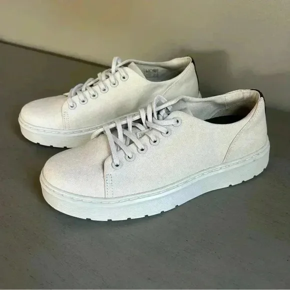 Dr. Doc Marten's Dante Canvas Low Top Sneaker Women 9 Oxfords Lace Up NWOT Cream