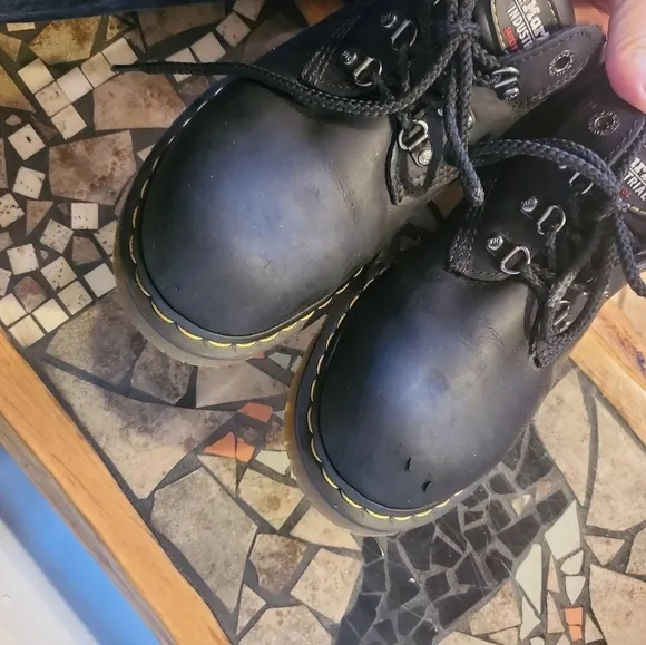 Dr. Martens Industrial Steel Toe Safety Slip Resistant Combat Sz. 9 Shoes AW004