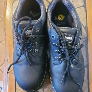 Dr. Martens Industrial Steel Toe Safety Slip Resistant Combat Sz. 9 Shoes AW004