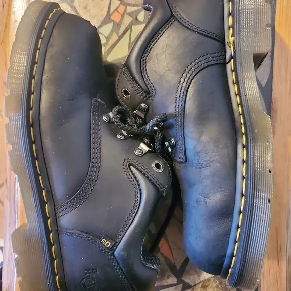 Dr. Martens Industrial Steel Toe Safety Slip Resistant Combat Sz. 9 Shoes AW004